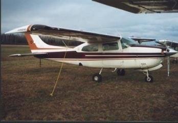 Cessna 210l Airplane For sale Dealer located at Ste-Foy, 
