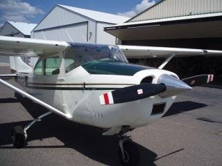 Cessna 182 Airplane For sale Dealer located at Eden Prairie, Minnesota