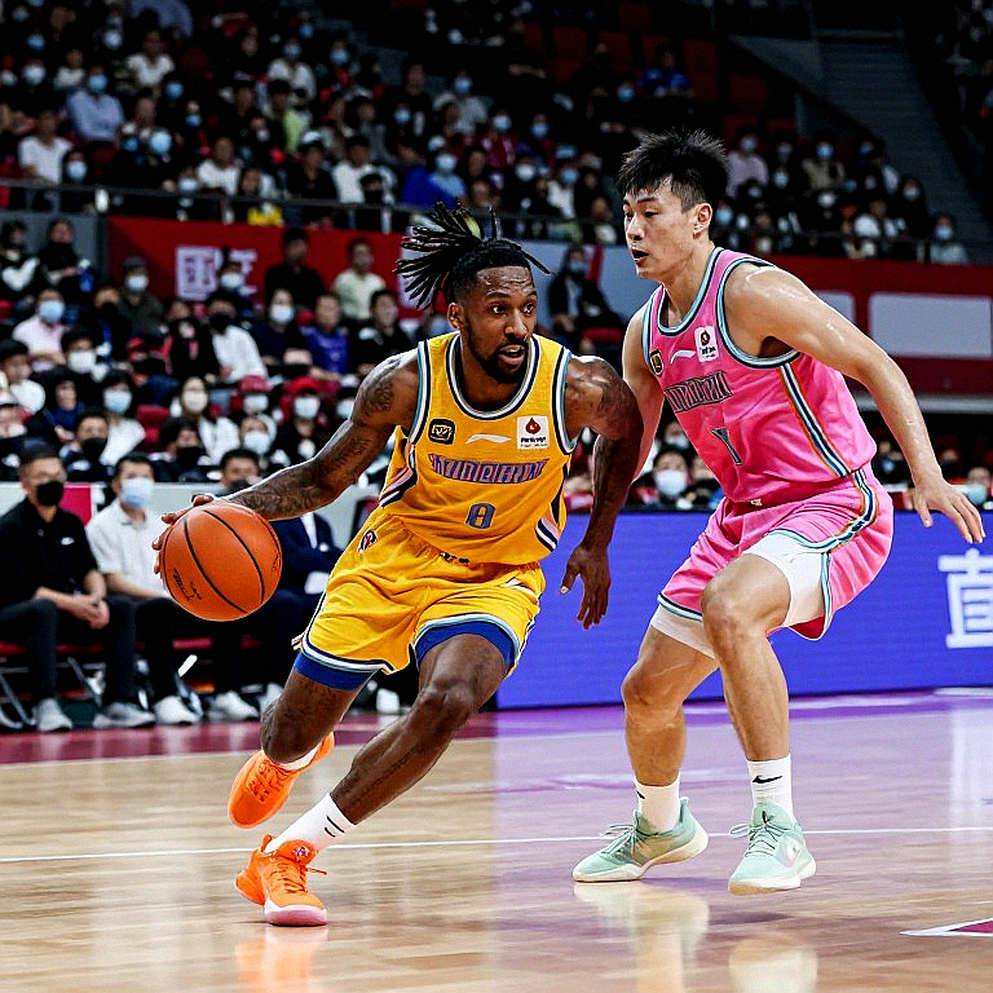 Kỳ chuyển nhượng NBA: Cái bẫy của những kết luận xây trên dữ liệu trống