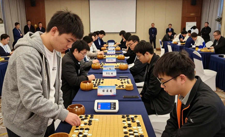 Kỳ thủ 15 tuổi Yagiz Kaan Erdogmus chạm mốc 2716 Elo và bài toán Thổ Nhĩ Kỳ