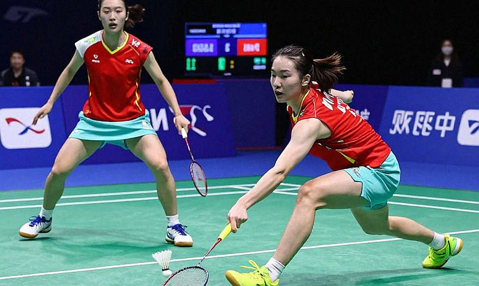Alwi Farhan Trains with Kento Momota Before Asian Games 2026: One Session, and What It Still Does Not Say Alwi Farhan Trains with Kento Momota Before Asian Games 2026: One Session, and What It Still Does Not Say