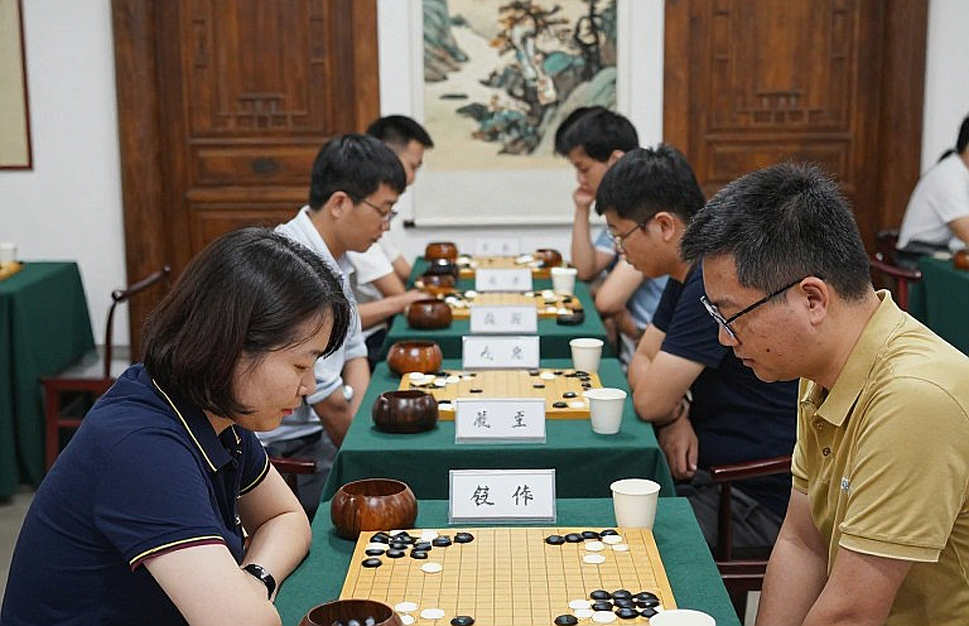 Chess Olympiad 2026: Ấn Độ nam vượt Hà Lan, Ấn Độ nữ gục trước Ba Lan ở vòng 5